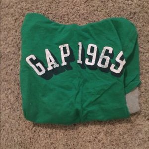 GAP Boys Size XL Long sleeve with hoodie shirt